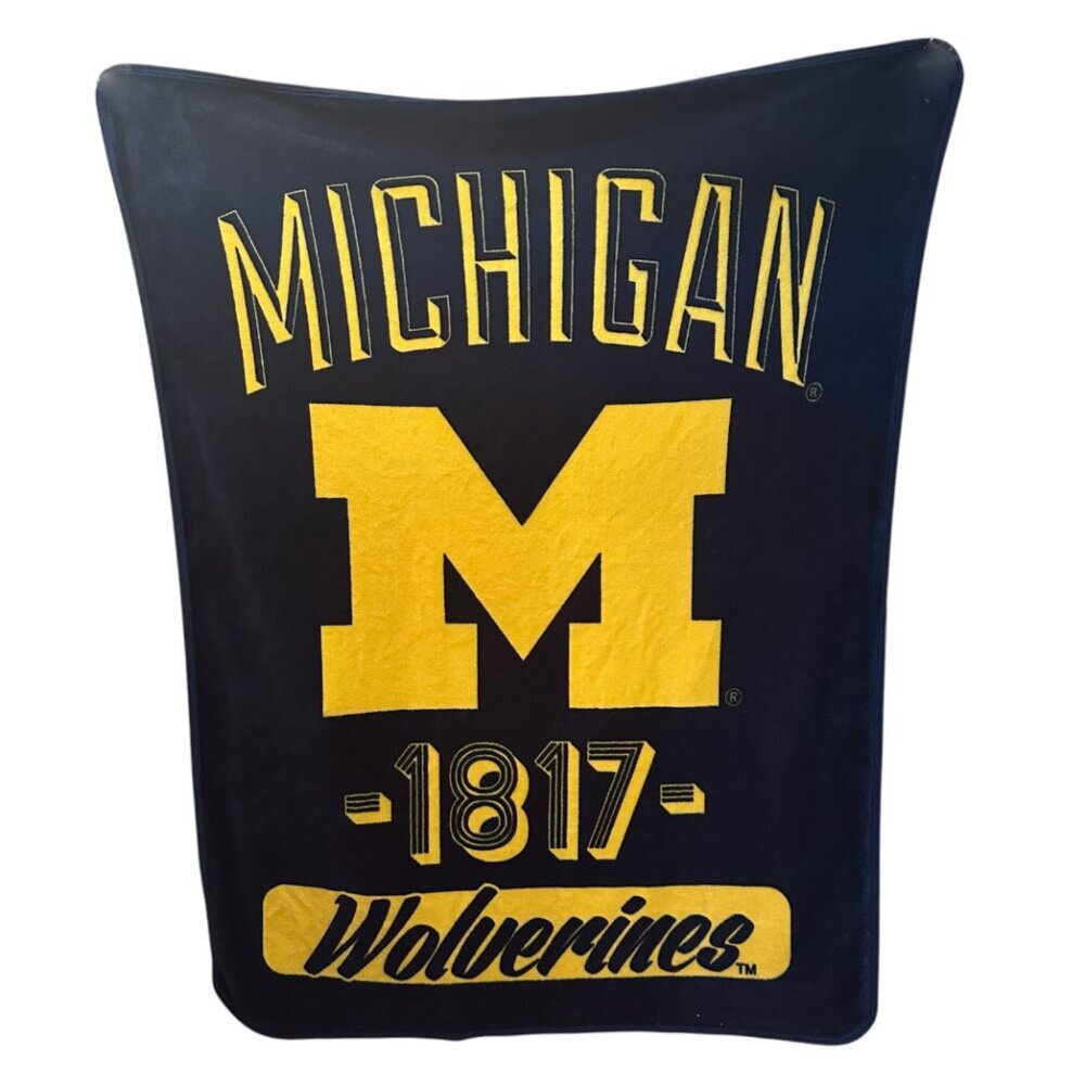 RARE Vintage U of M University of Michigan 1817 Blanket Wolverines Maize & Blue